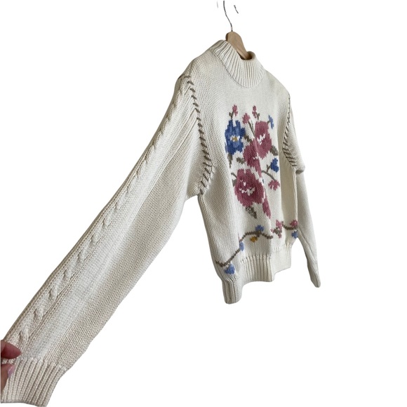 Vintage Liz Sport Petite SM Knit Sweater Cream Floral Embroidery Grannycore Y2k - Picture 4 of 12